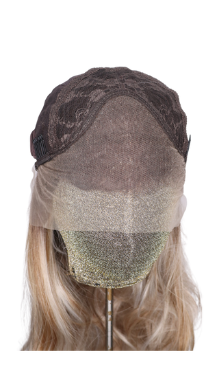 Elissa (Vanilla Cold Foam)