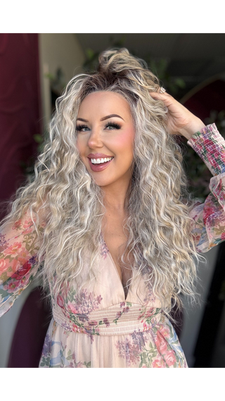 Lindsey (Lucky Girl)